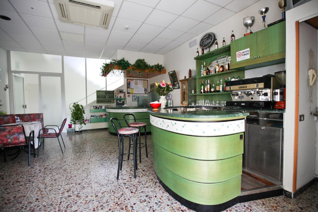 Hotel Latini Rimini Extérieur photo